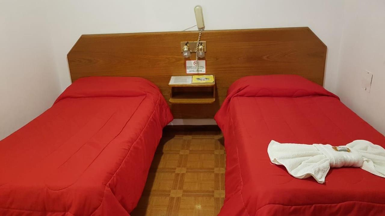 Chrome Hotel Río Cuarto Екстериор снимка